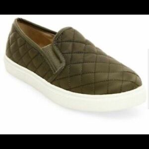Mossimo Quilted Slip on Sneakers